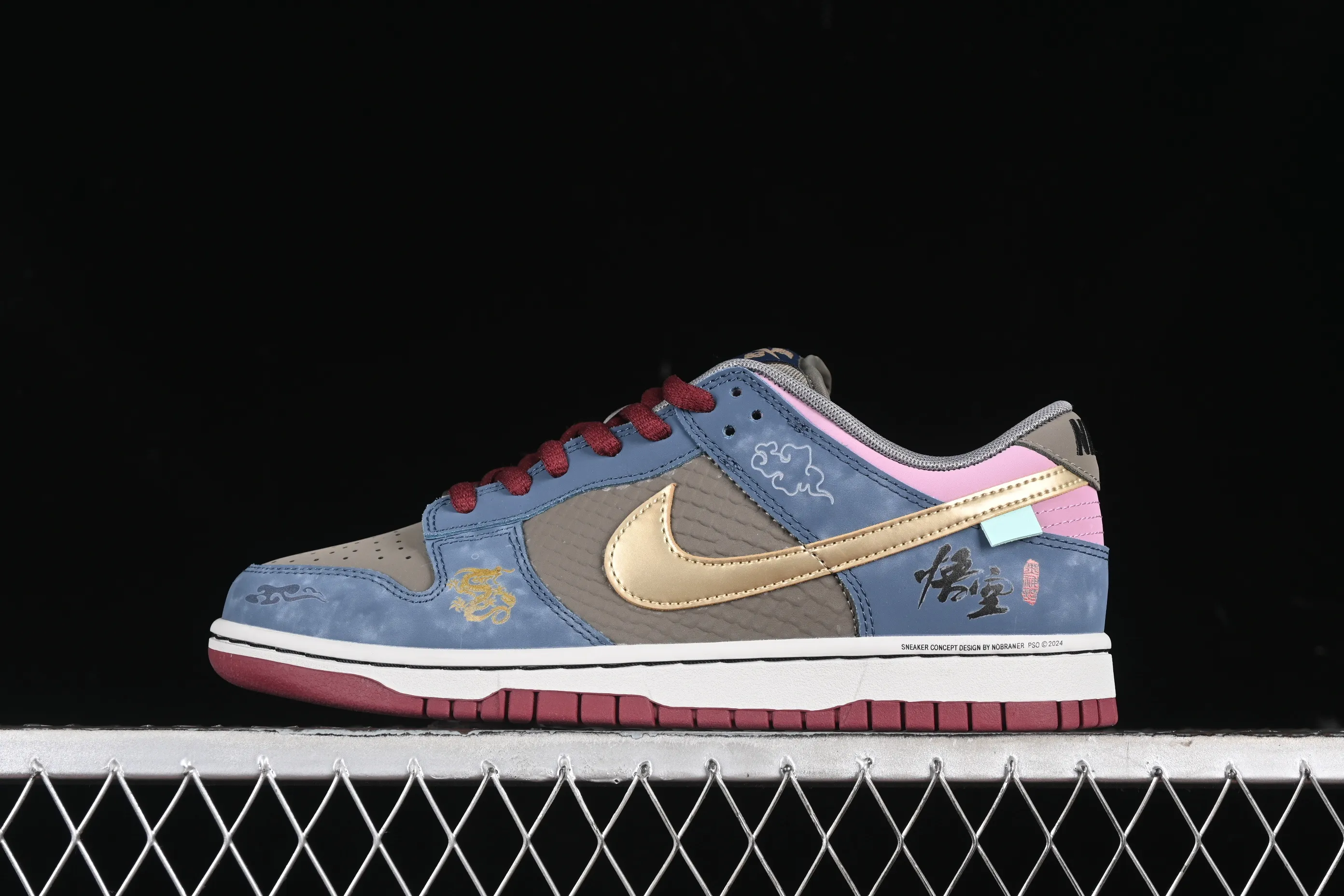 All Categories Nk SB Dunk Series Nk SB Dunk Low Low-top sneakers Nk Dunk Low Game theme Black Myth Wukong Xiangyun Dragon Pattern Deconstructed retro low-top casual sneakers WK0820-001